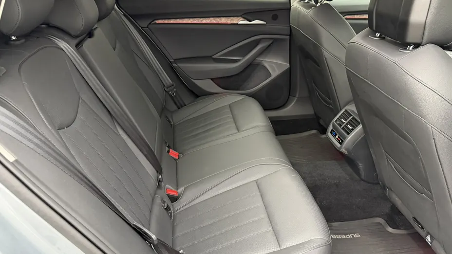 SKODA Superb Superb 2.0 TDI SCR 4x4 L&K DSG
