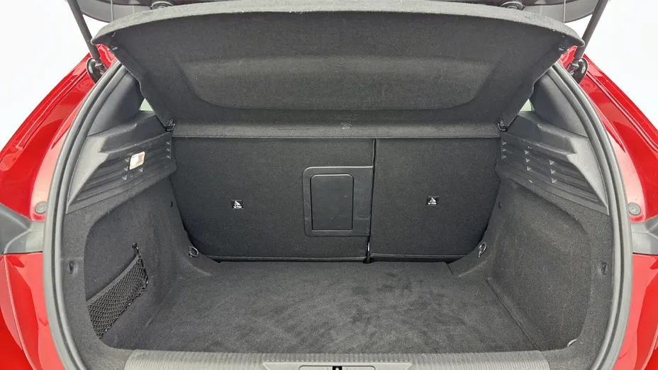 PEUGEOT 308 -