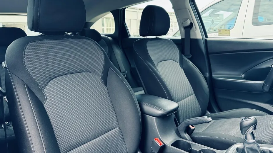 HYUNDAI i30 i30 1.0 T-GDI Modern