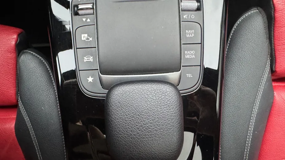 MERCEDES-BENZ A Klasa A 220 d AMG Line 8G-DCT