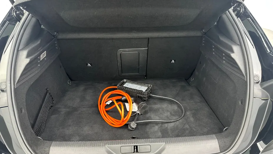 PEUGEOT 308 -