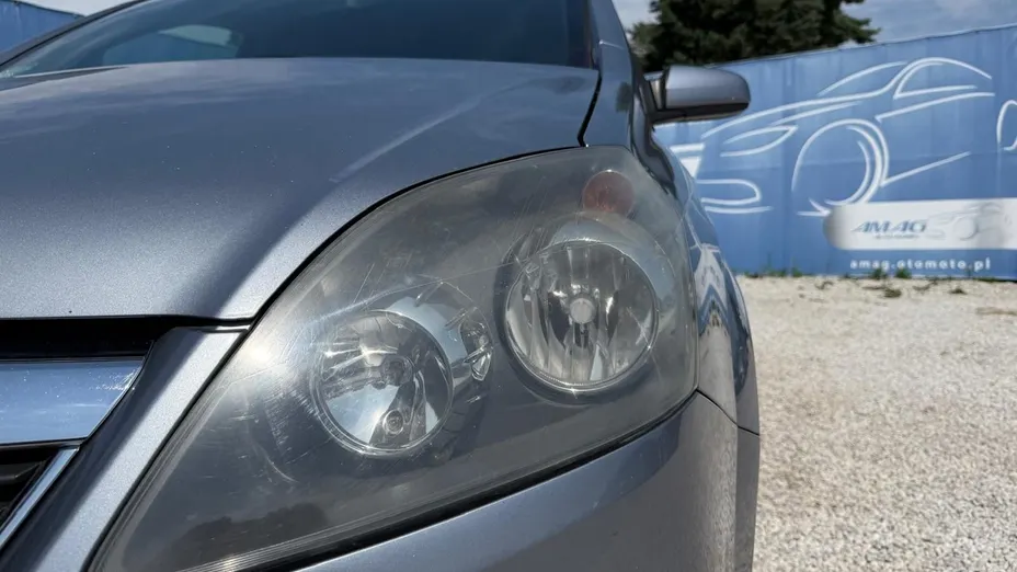 OPEL Zafira -