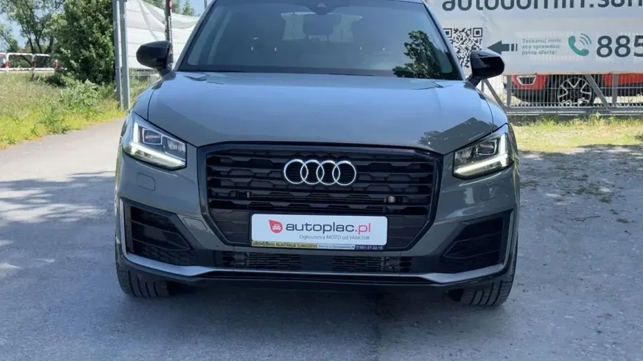 AUDI Q2 -