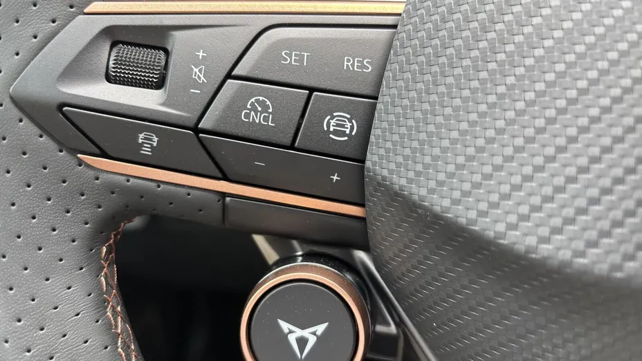 CUPRA Leon Leon 1.5 eTSI mHEV DSG Nowy