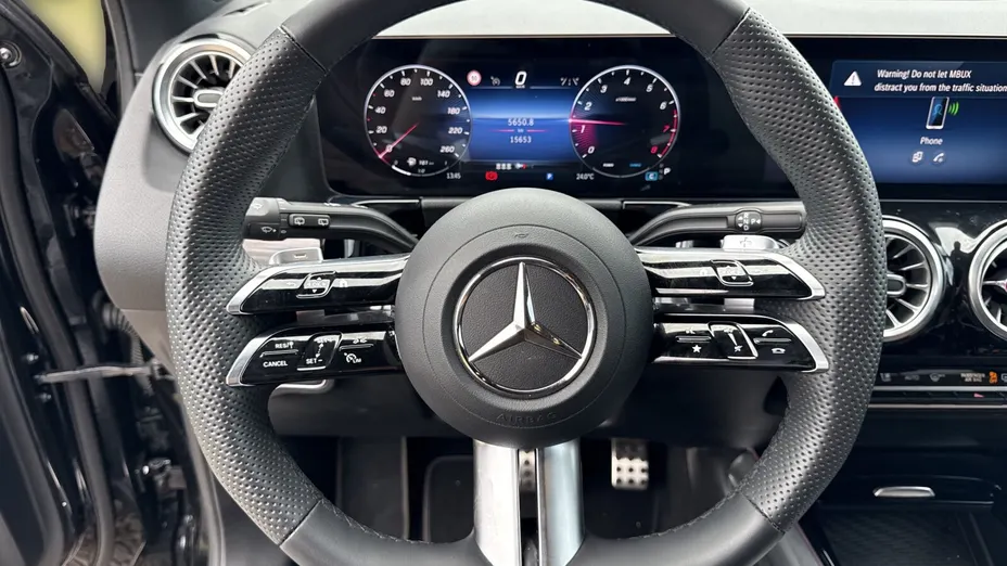 MERCEDES-BENZ GLA GLA 200 mHEV AMG Line 7G-DCT