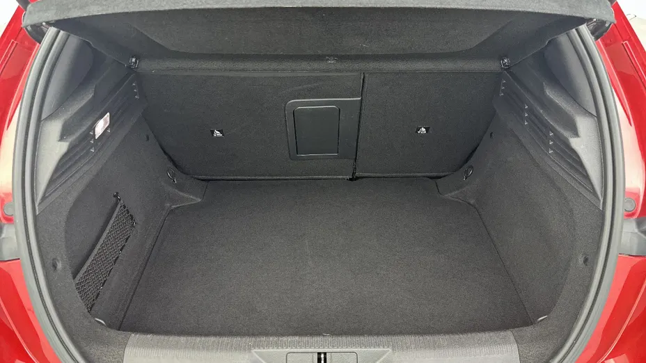 PEUGEOT 308 -