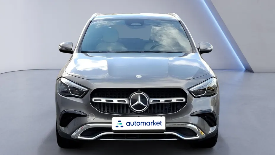 MERCEDES-BENZ GLA GLA 200 d Progressive 8G-DCT