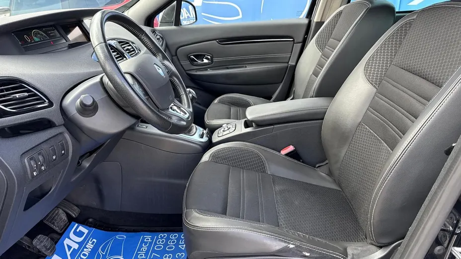 RENAULT Scenic -