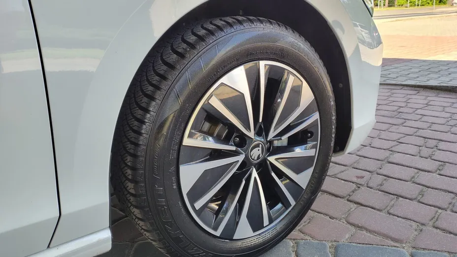 SKODA Superb Superb 2.0 TDI SCR Selection DSG