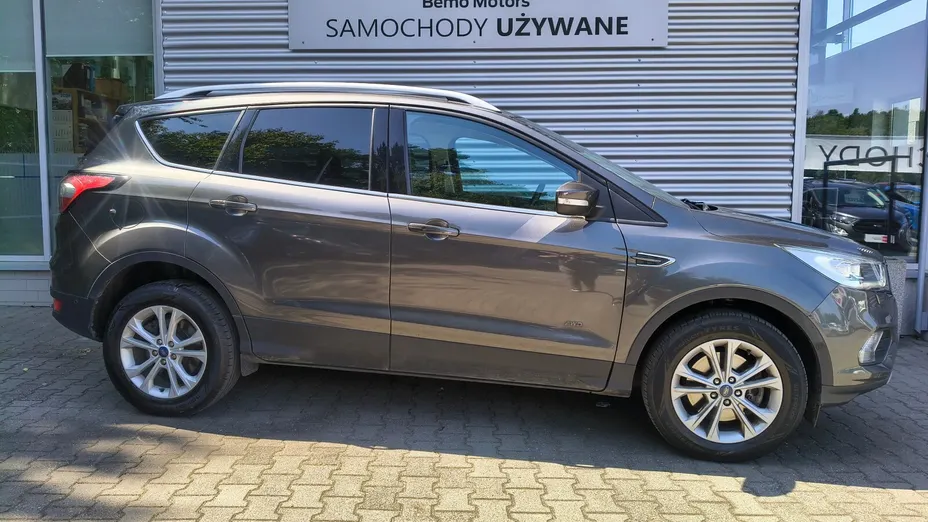 FORD Kuga -