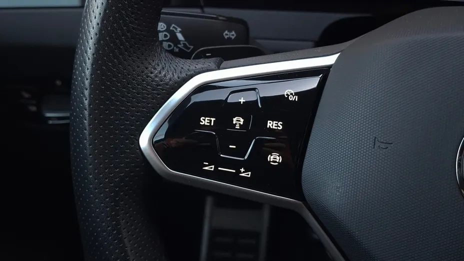 VOLKSWAGEN Arteon Arteon 2.0 TDI R-Line DSG