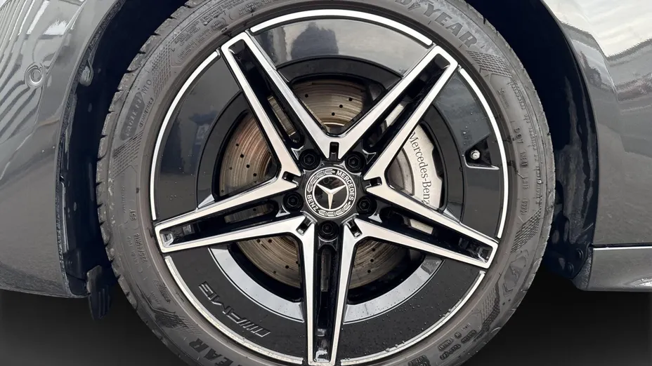 MERCEDES-BENZ C Klasa C 220 d mHEV 4-Matic AMG