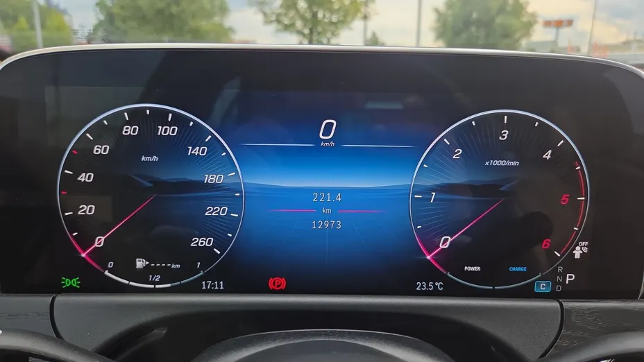 MERCEDES-BENZ E Klasa E 220 d mHEV 4-Matic Avantgarde 9G-Tronic