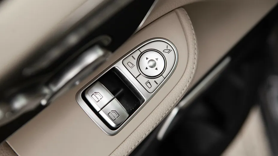 MERCEDES-BENZ V Klasa V 250 d 4-Matic Avantgarde 9G-Tronic (długi)