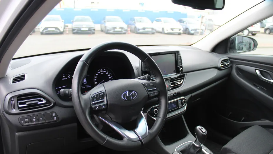 HYUNDAI i30 i30 1.0 T-GDI Smart
