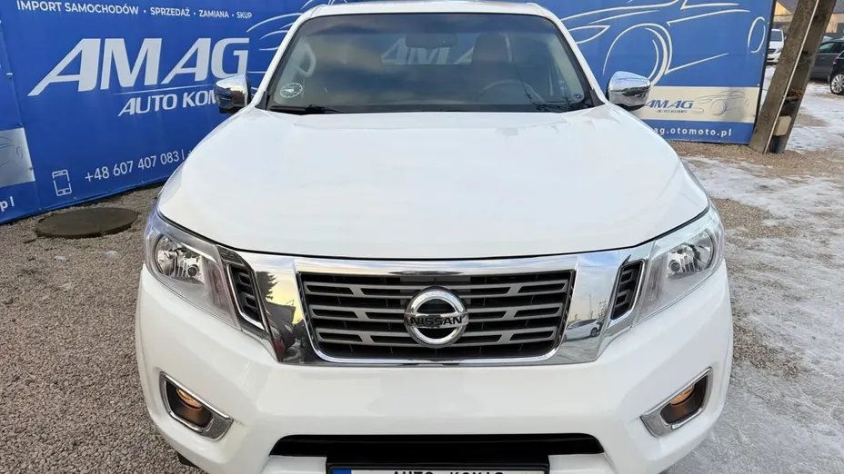 NISSAN Navara -