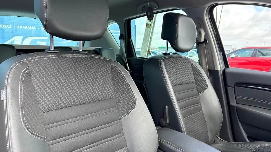 RENAULT Scenic -