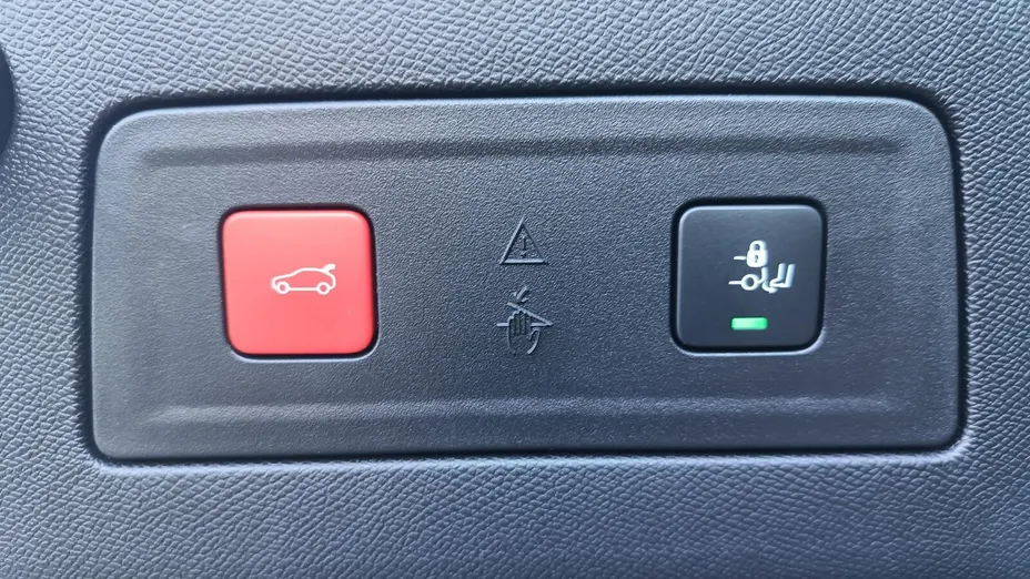 PEUGEOT 508 508 SW PureTech PHEV 225 GT S&S e-EAT8