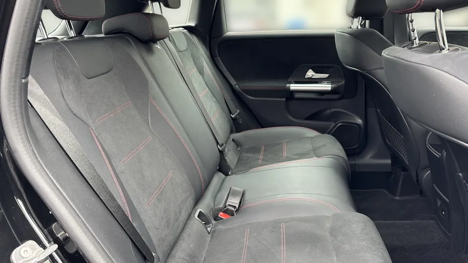 MERCEDES-BENZ B Klasa B 200 d AMG Line 8G-DCT