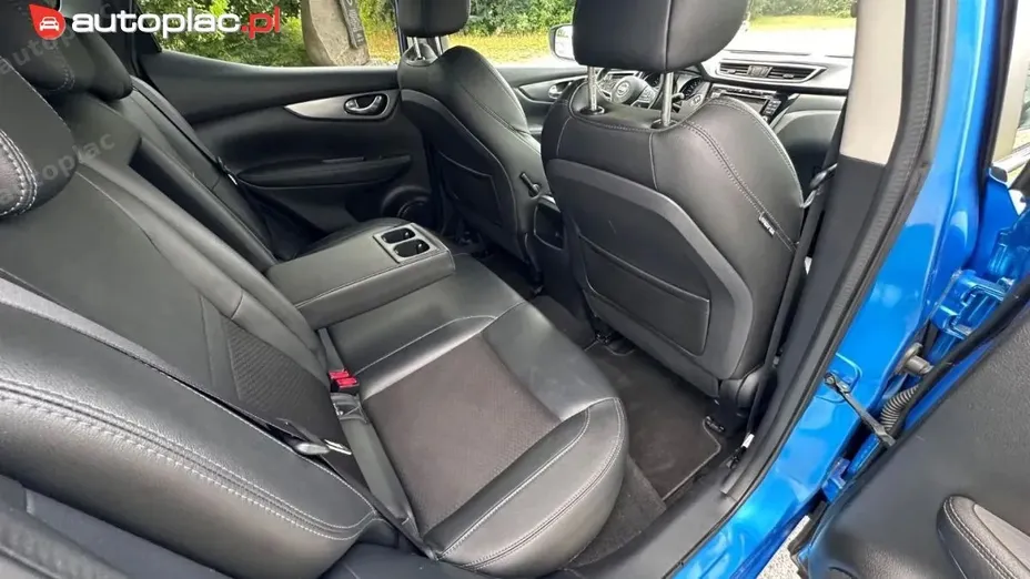 NISSAN Qashqai -