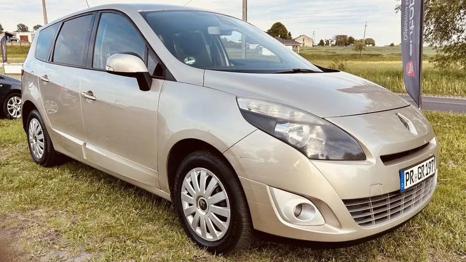 RENAULT Grand Scenic -