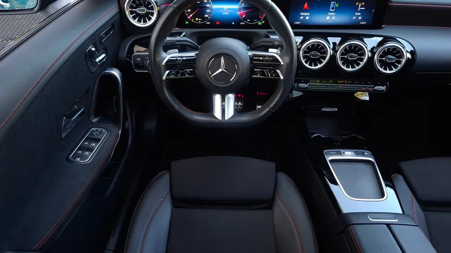 MERCEDES-BENZ CLA CLA 220 mHEV 4-Matic AMG Line 8G-DCT