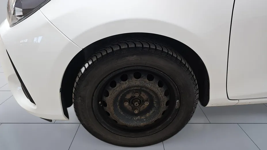 TOYOTA Yaris Yaris 1.5 Active