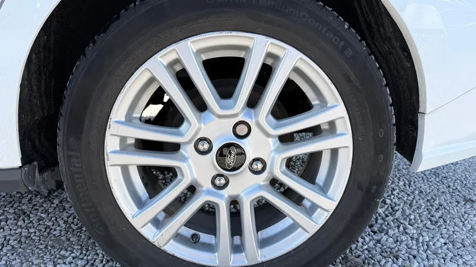 FORD Tourneo Courier -