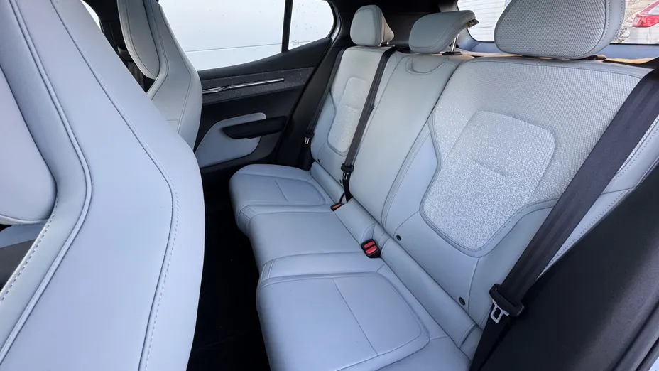 VOLVO EX30 EX30 69kWh Twin Motor Ultra