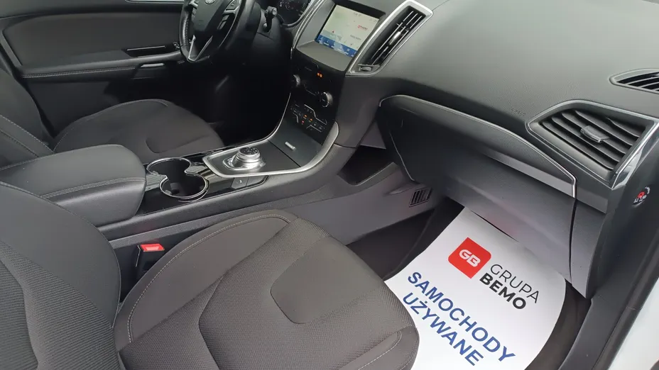 FORD S-MAX S-MAX 2.5 Hybrid Titanium CVT