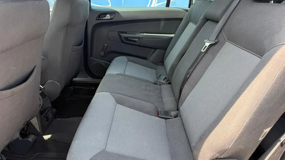 OPEL Zafira -