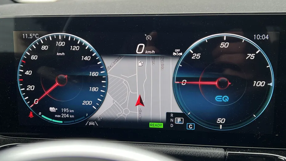 MERCEDES-BENZ EQA EQA 300 66.5kWh 4-Matic Progressive