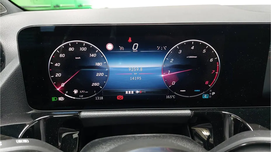 MERCEDES-BENZ GLA GLA 200 mHEV Progressive 7G-DCT