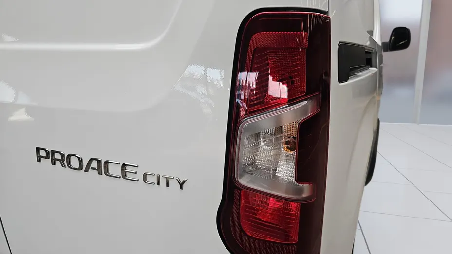 TOYOTA Proace City Proace City 1.5 D-4D Standard 2,0t Active