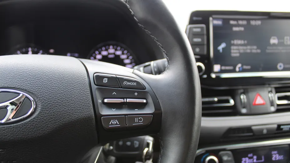 HYUNDAI i30 i30 1.0 T-GDI Smart