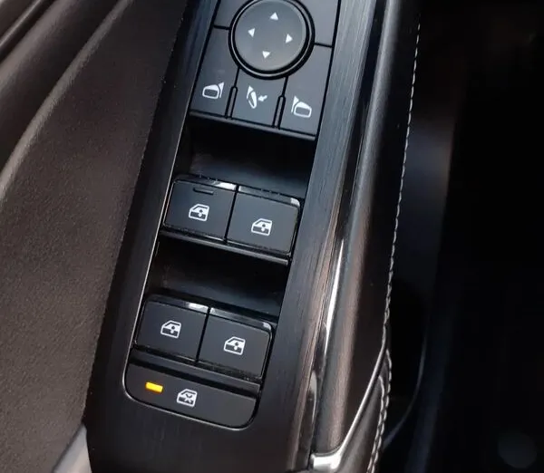 NISSAN Qashqai Qashqai 1.3 DIG-T mHEV N-Connecta Xtronic