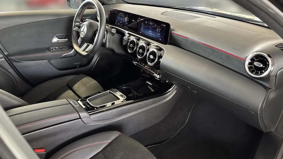 MERCEDES-BENZ A Klasa A 200 AMG Line 7G-DCT