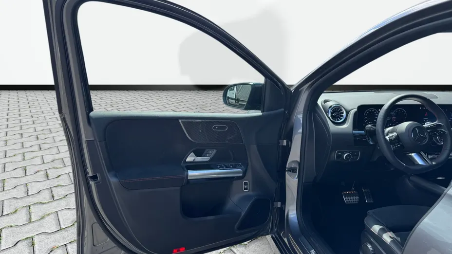 MERCEDES-BENZ B Klasa B 200 mHEV AMG Line 7G-DCT