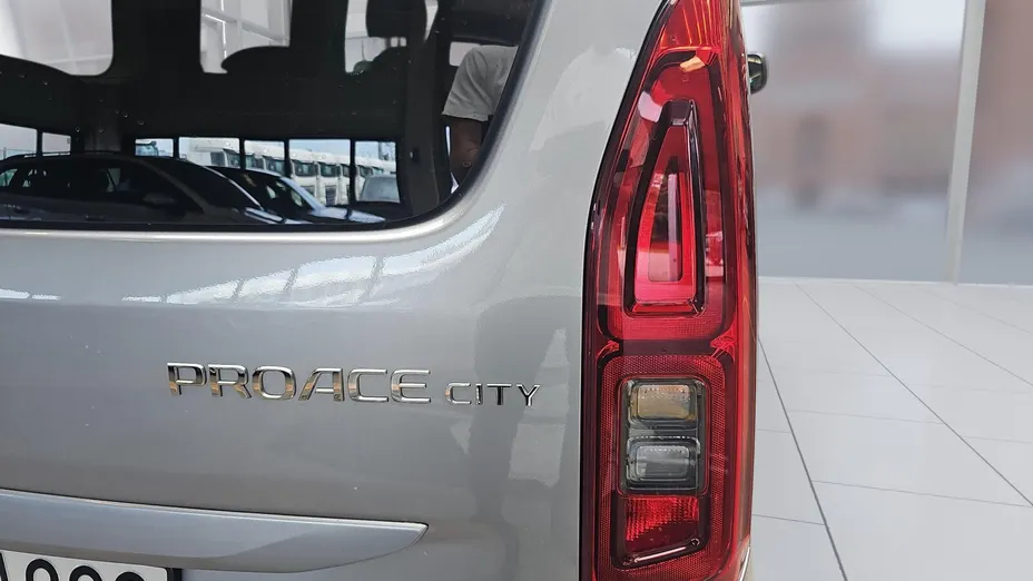 TOYOTA Proace City Verso Proace City Verso Long 1.5 D-4D Business