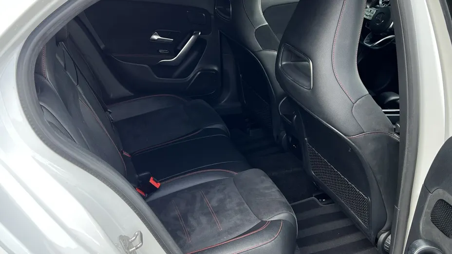 MERCEDES-BENZ A Klasa A 180 AMG Line 7G-DCT