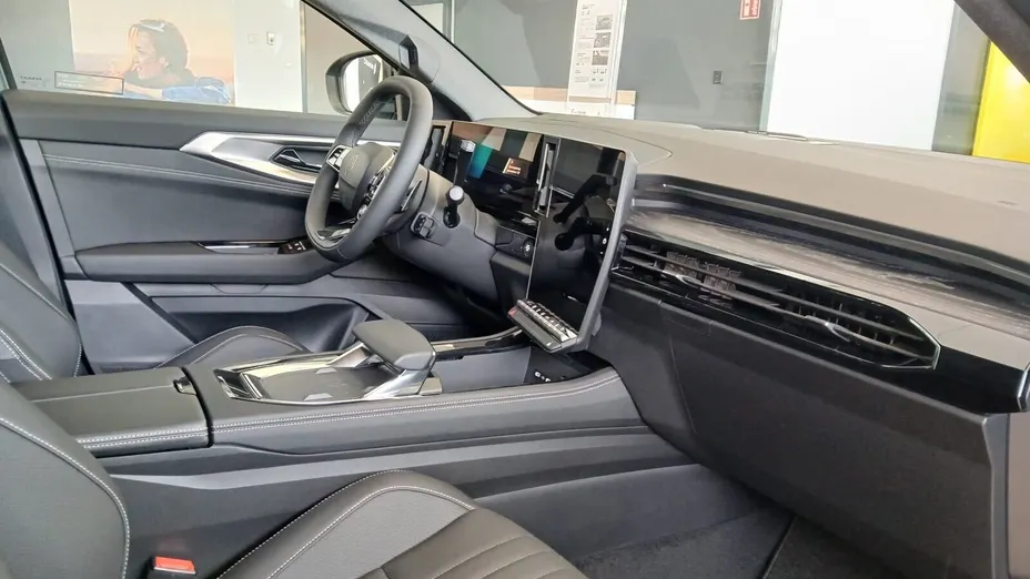 RENAULT Espace Espace 1.2 E-Tech Full Hybrid 200 Iconic MMT 5os. Nowy