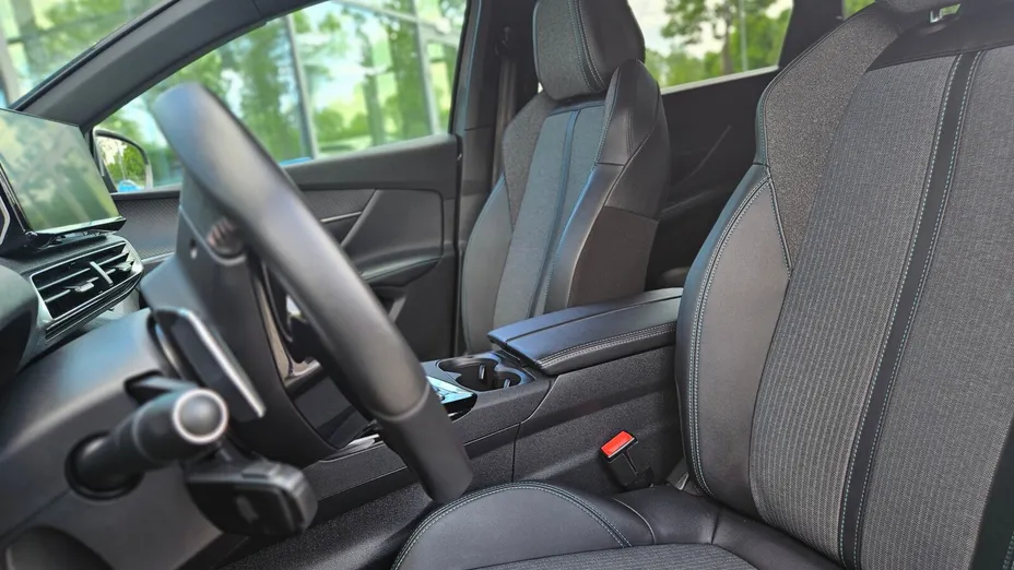 PEUGEOT 5008 5008 1.5 BlueHDi Allure S&S EAT8