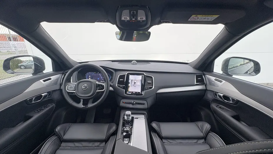 VOLVO XC90 XC90 T8 AWD Plug-In Hybrid Ultra Dark 7os aut