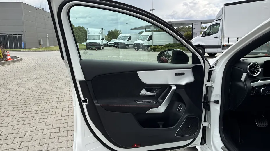 MERCEDES-BENZ A Klasa -