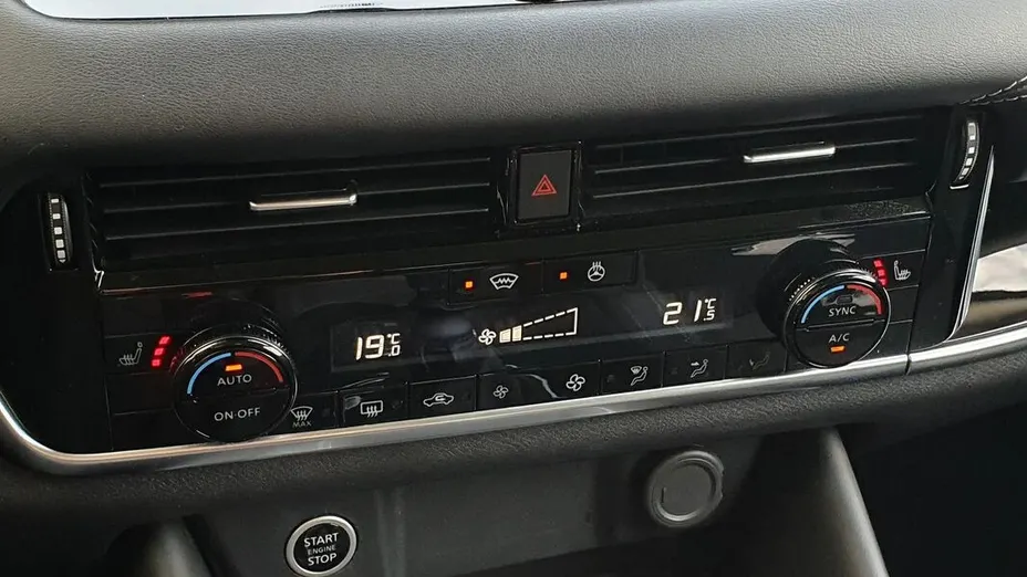 NISSAN Qashqai Qashqai 1.3 DIG-T mHEV N-Connecta Xtronic