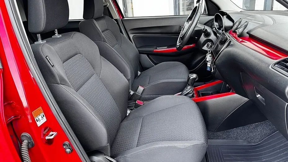 SUZUKI Swift Swift 1.2 Premium Plus CVT