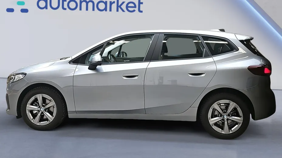 BMW Seria 2 218i aut