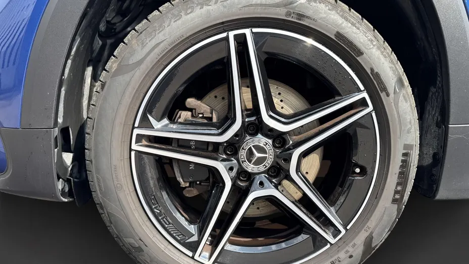 MERCEDES-BENZ GLB GLB 200 mHEV AMG Line 7G-DCT