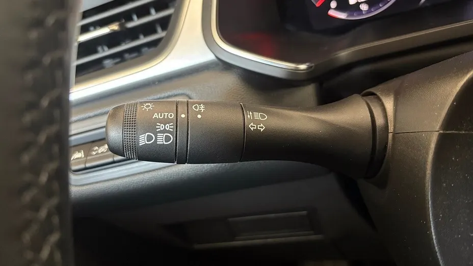 RENAULT Captur Captur 1.3 TCe mHEV Techno EDC