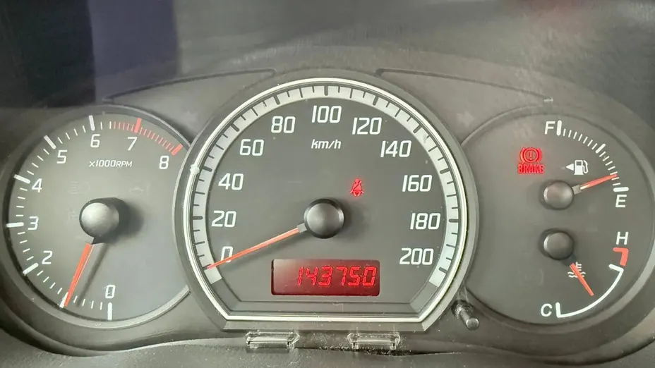 SUZUKI Swift -